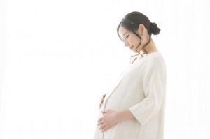 妊婦さんの腰痛！整体に受診する注意点について解説